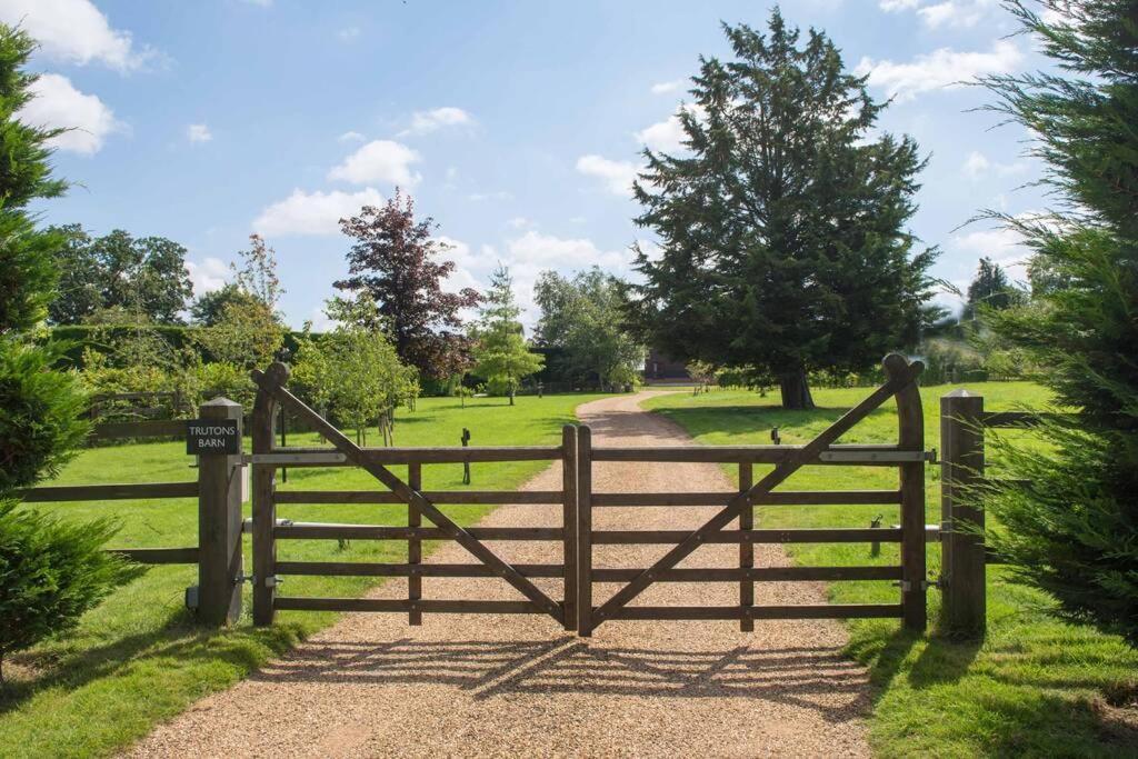 Immaculate Barn Annexe Close To Stansted Airport Great Dunmow Exterior photo