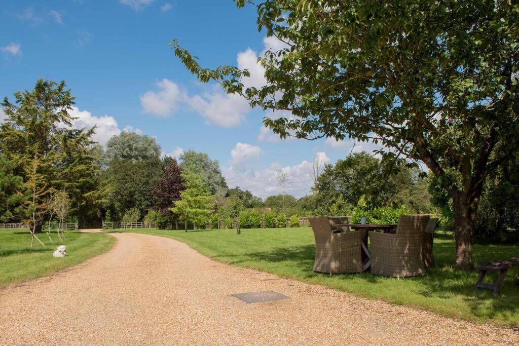 Immaculate Barn Annexe Close To Stansted Airport Great Dunmow Exterior photo